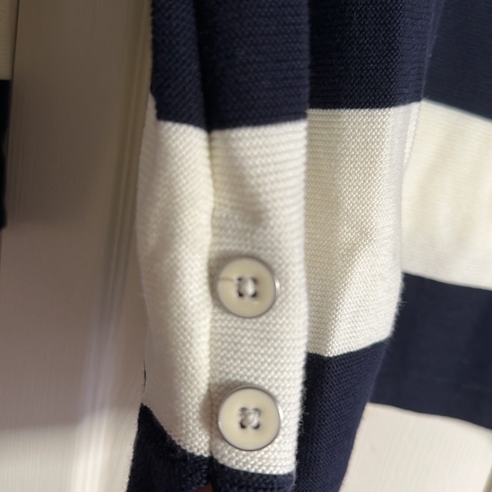 Talbots sweater - Picture 3 of 3